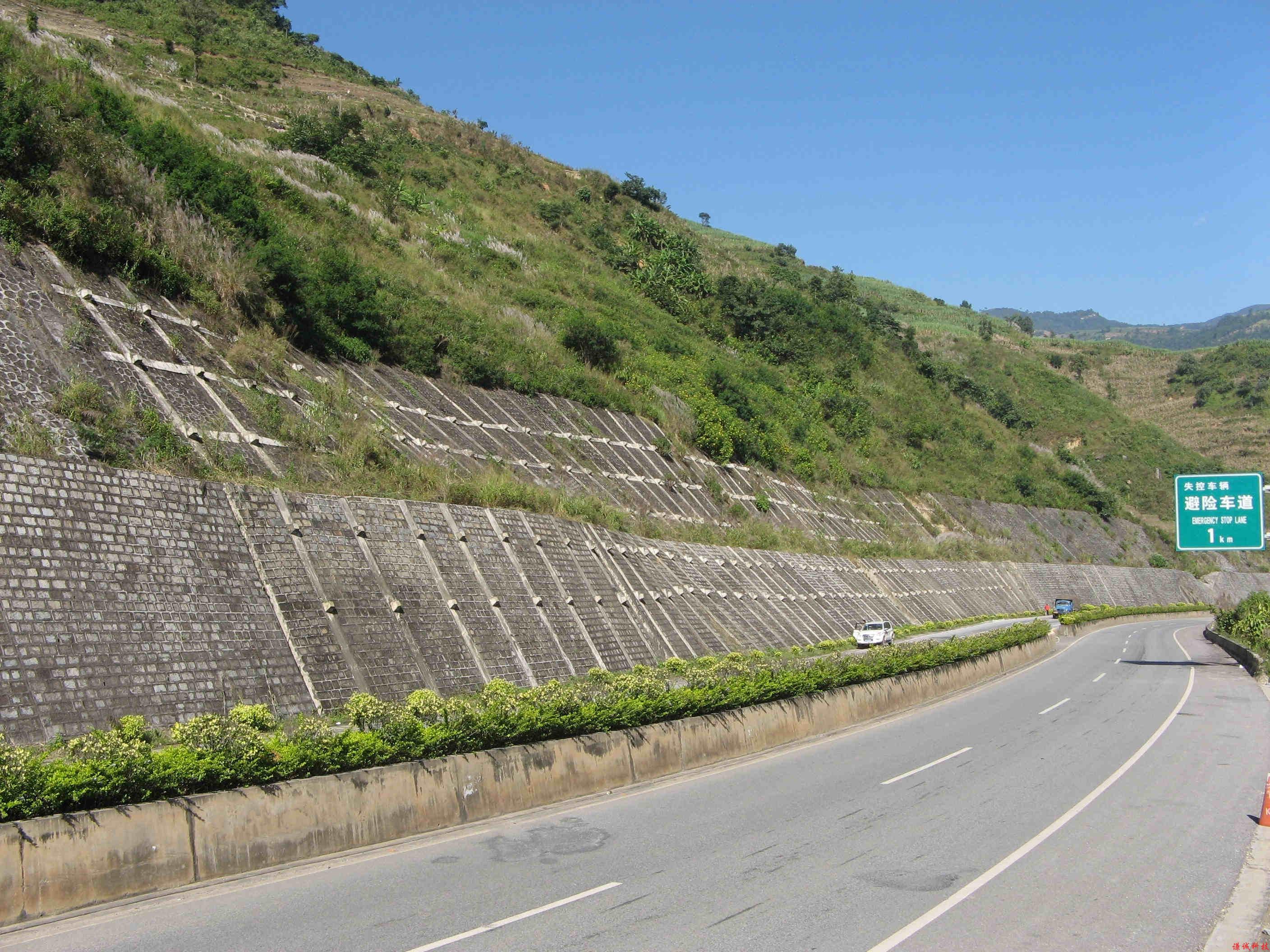 预应力锚索在高速公路滑坡治理中的应用